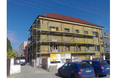 Stavební práce a rekonstrukce objektů se o prázdninách rozjedou naplno 