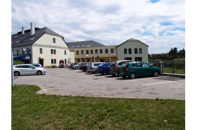 Parkoviště v centru Přerova je bezplatné, nájemné platí majiteli pozemku město
