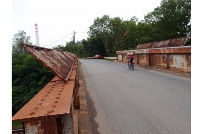 Dva mosty nad železniční tratí dosluhují, radní teď čekají na podrobný průzkum           foto: MmPř