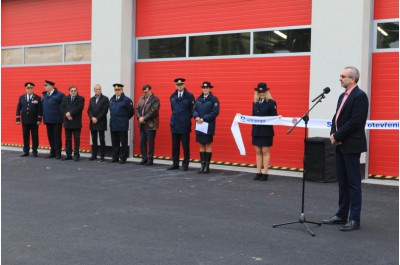 Profesionální hasiči ze Šumperku mají novou stanici 