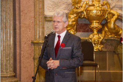 Hejtman uctil památku obětí vojenských konfliktů a poděkoval válečným veteránům