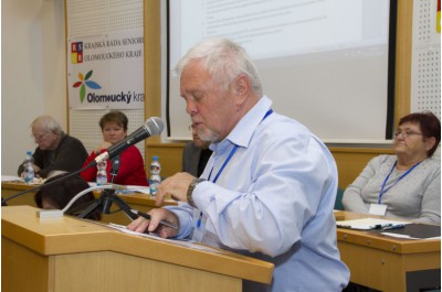 Krajská rada seniorů má nové vedení. Post předsedkyně obhájila Milena Hesová