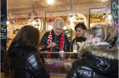Punč s hejtmanem opět lákal. Výtěžek poputuje na dobročinné účely