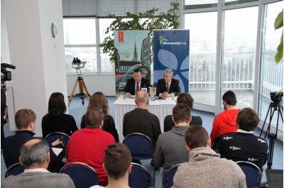 Hejtman Košta se setkal s primátorem Olomouce Staňkem. Jednali o heliportu