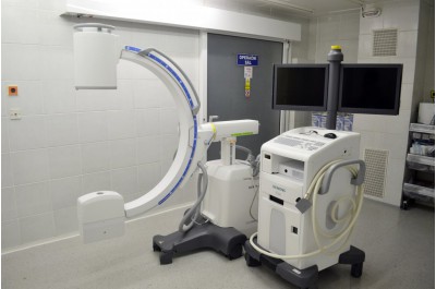 Ještě lepší přehled o operačním poli mají nyní lékaři Nemocnice Šternberk díky novému pojízdnému rentgenovému ramenu