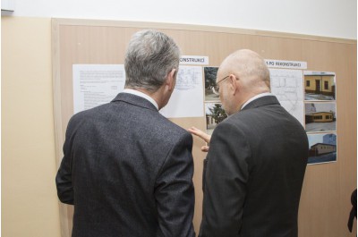 Hejtman Košta slavnostně otevřel zrekonstruovanou budovu centra sociálních služeb Klíč 