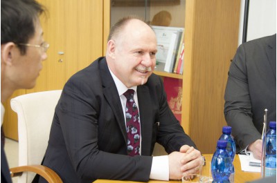 Hejtman Ladislav Okleštěk přijal čínskou velvyslankyni Ma Keqing