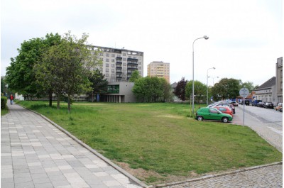 Plocha vedle hotelu Strojař v Přerově je na prodej. Radní ji chtějí za 6 milionů 700 tisíc koupit