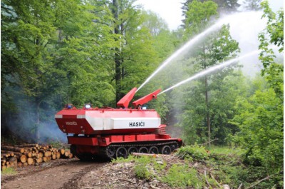 Hasiči bojovali s rozsáhlým lesním požárem u hranic s Polskem. V rámci cvičení Forest Fire 2017