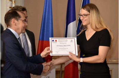 Nositel Nobelovy ceny ocenil olomouckou studentku za výzkum léčivých látek