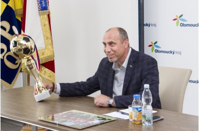 Náměstek hejtmana František Jura přijal mistry České republiky ve veteránském fotbalu