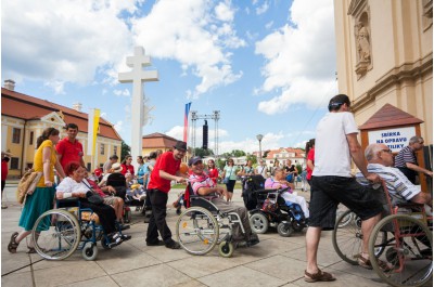 Maltézská pomoc slaví 15 let od svého vzniku. Patří mezi přední poskytovatele terénní osobní asistence seniorům v ČR