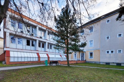 Během letních měsíců dojde v Nemocnici Šternberk k výměně oken, výtahů i opravě střechy