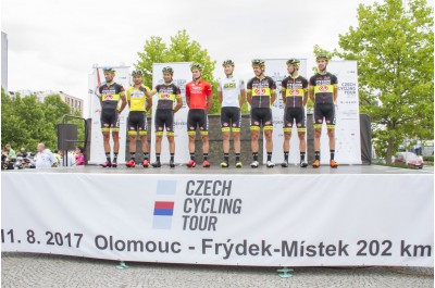 Druhým dnem pokračuje Czech Cycling Tour. Dnešní etapu odstartoval hejtman Ladislav Okleštěk