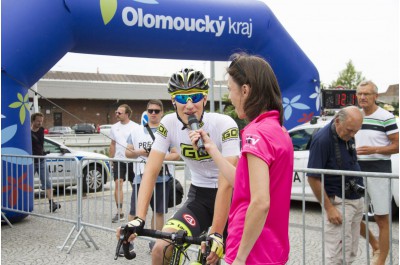 Druhým dnem pokračuje Czech Cycling Tour. Dnešní etapu odstartoval hejtman Ladislav Okleštěk