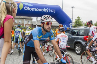 Druhým dnem pokračuje Czech Cycling Tour. Dnešní etapu odstartoval hejtman Ladislav Okleštěk