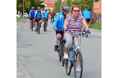Na kola sedli závodníci všech generací Foto: Jan Teimer