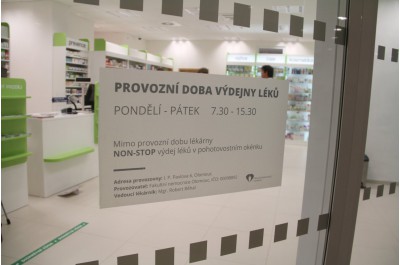 Sehnat léky bude snazší. Nemocnice otevřela non-stop lékárnu 