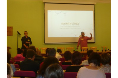 Konference řešila autoritu učitelů