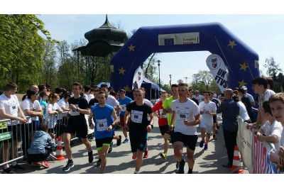 Náměstek Jura odstartoval Juniorský maraton Foto: RunCzech