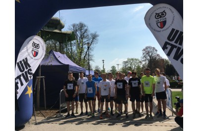 Náměstek Jura odstartoval Juniorský maraton          Foto: RunCzech