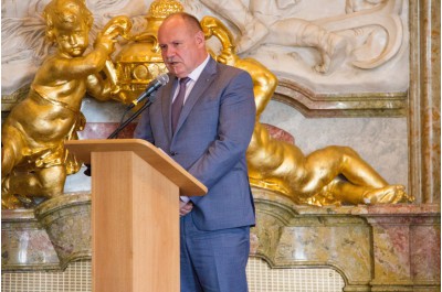 Hejtman rozdal lidem Zlaté kříže