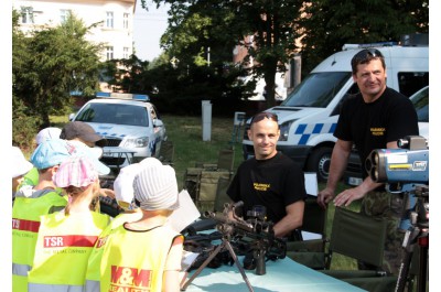 Děti slaví. Kraj pro ně připravil den s hasiči, policisty a záchranáři