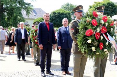 Zástupci kraje uctili památku vypálené obce