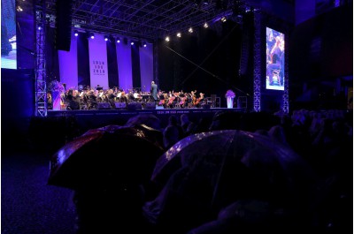 Páteční koncert prosvítilo slunce, sobotní ukončila bouřka