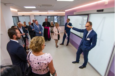 Fakultní nemocnice otevřela supermoderní kliniku