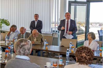 Hejtmanství přispěje politickým vězňům na léky