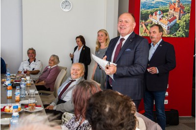 Hejtmanství přispěje politickým vězňům na léky
