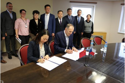 Memorandum o spolupráci olomouckých a čínských lékařů v oblasti tradiční čínské medicíny podepsáno