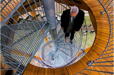 Turisty dělí od jedinečné vyhlídky třiaosmdesát schodů 