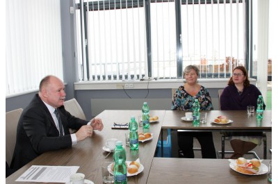 Hejtman se setkal s autorkami (NE)zapomenutých příběhů 