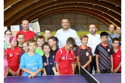 Naděje stolního tenisu hrají v Olomouci. Mezinárodní mistrovství zahájil náměstek hejtmana Petr Vrána