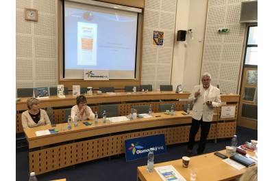 Jak na správnou výživu a následnou ústní hygienu? Seniorům poradil workshop
