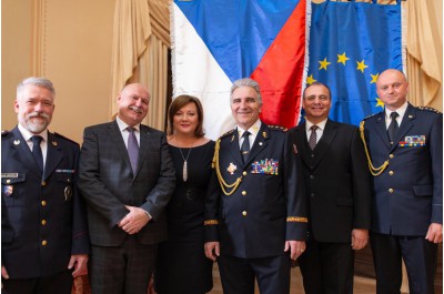Hejtman tentokrát medaili nepředával, ale dostal