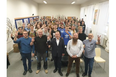 Náměstek Horák diskutoval se studenty uničovského gymnázia