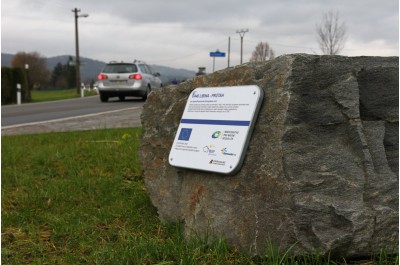 Průtah Libinou je další v řadě silnic, které letos kraj opravil