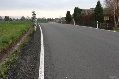 Průtah Libinou je další v řadě silnic, které letos kraj opravil