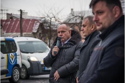 Pátek 13. nepřinesl smůlu, ale další opravené silnice 