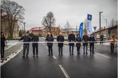Pátek 13. nepřinesl smůlu, ale další opravené silnice 