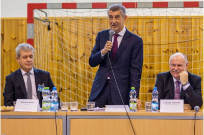 Návštěva premiéra v kraji měla dvě velká témata – zdravotnictví a dopravní stavby