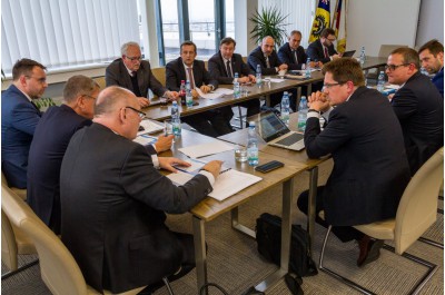 Návštěva premiéra v kraji měla dvě velká témata – zdravotnictví a dopravní stavby
