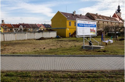 Kostelečtí hasiči budou mít novou zbrojnici. Stavba už začala