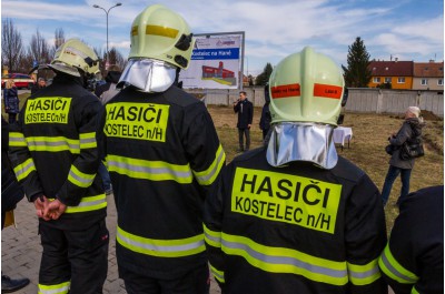 Kostelečtí hasiči budou mít novou zbrojnici. Stavba už začala