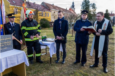 Kostelečtí hasiči budou mít novou zbrojnici. Stavba už začala