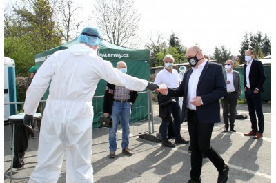 V kraji začalo unikátní testování na covid-19. Zájem je obrovský