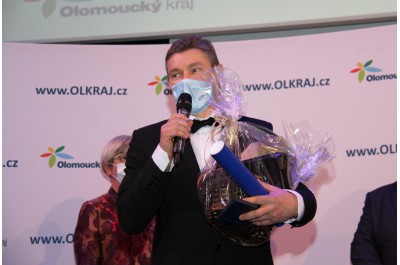 Hejtmanství ocenilo nejlepší učitele. Kvůli koronaviru později než v předchozích letech